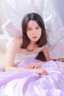 德凯奥特曼免费观看
